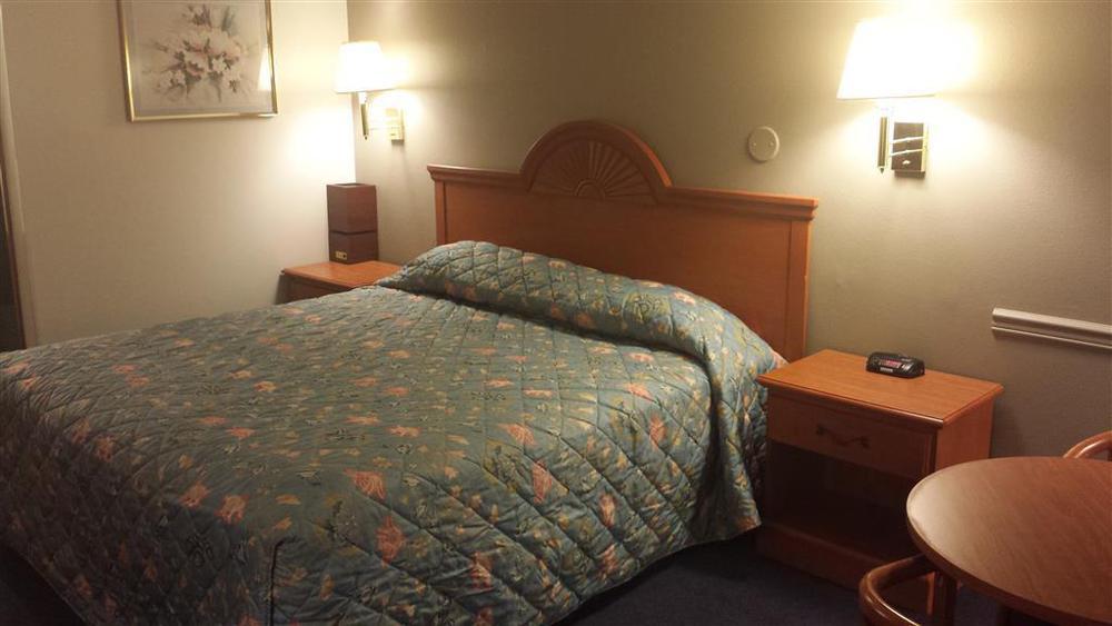 Americas Best Value Inn Burns Szoba fotó