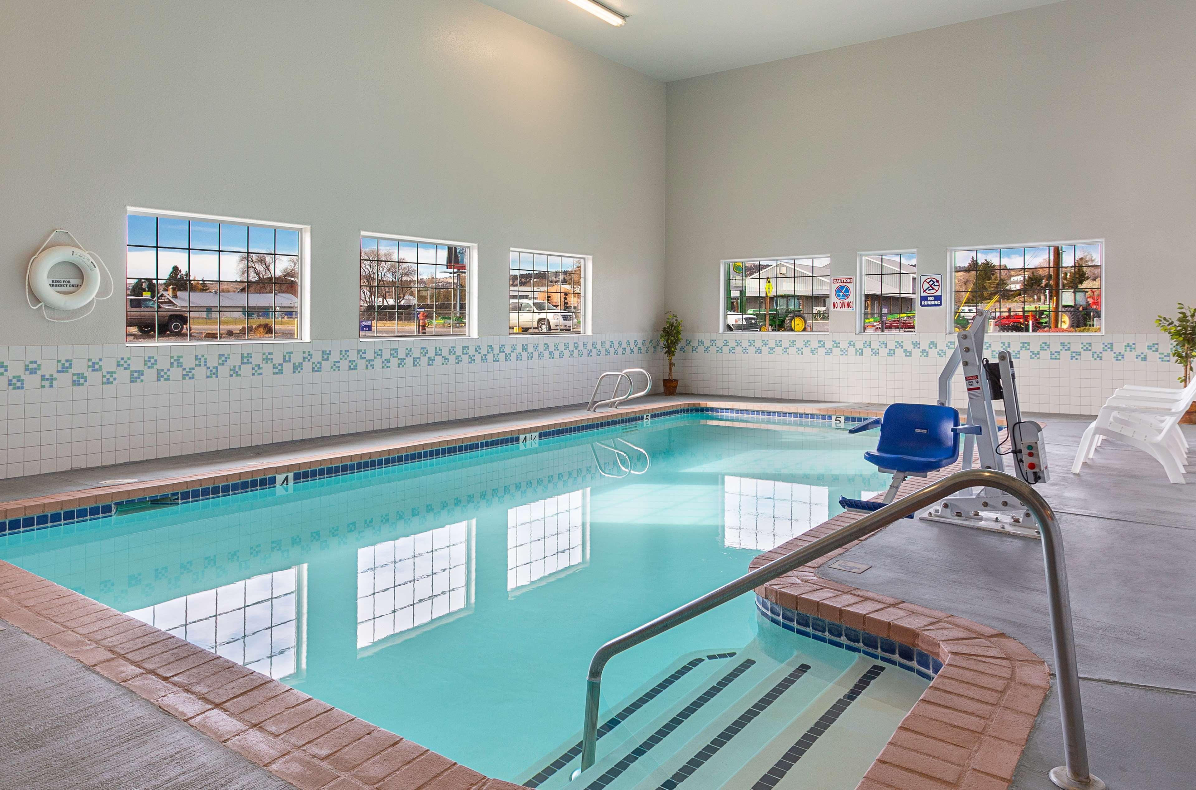 Americas Best Value Inn Burns Kültér fotó