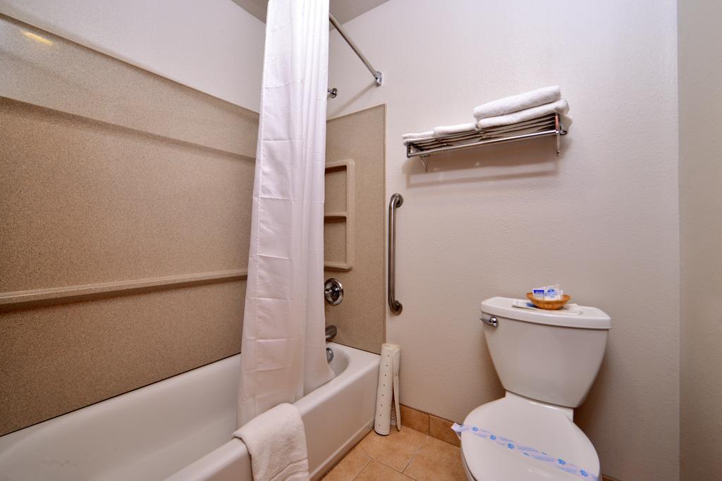 Americas Best Value Inn Burns Kültér fotó
