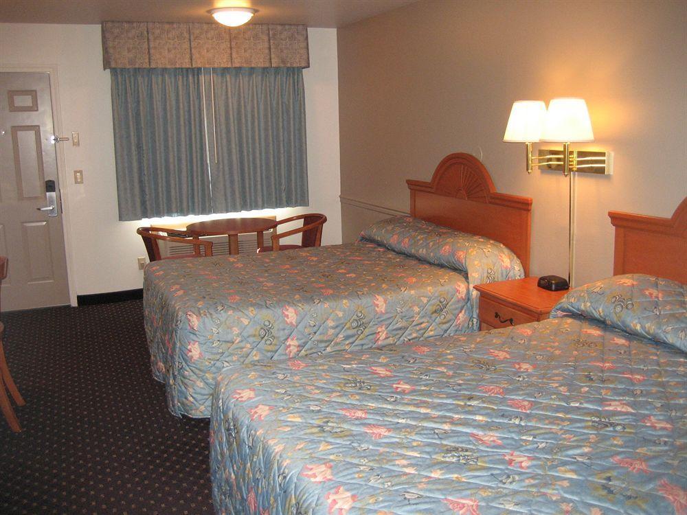 Americas Best Value Inn Burns Kültér fotó