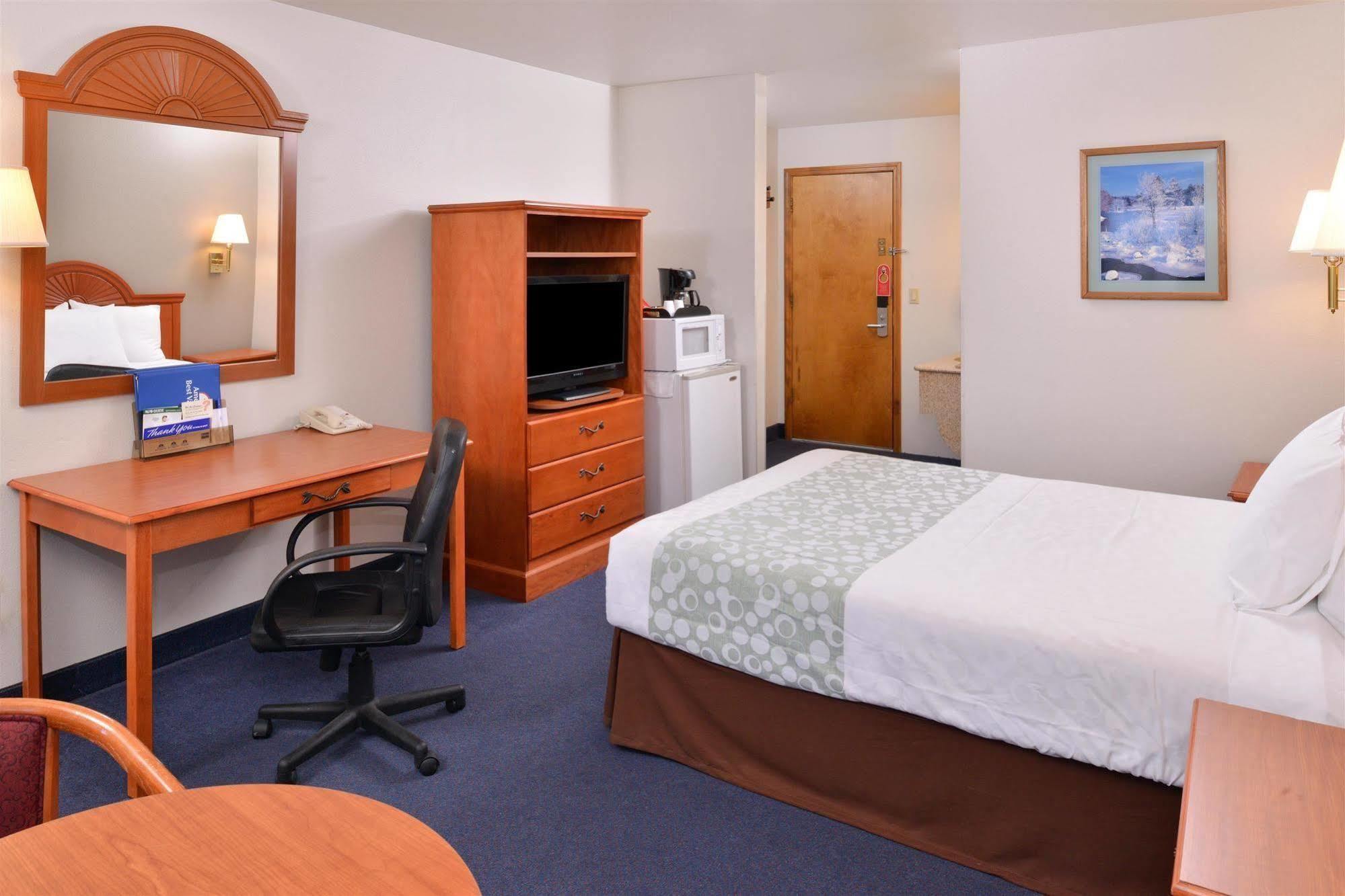 Americas Best Value Inn Burns Kültér fotó
